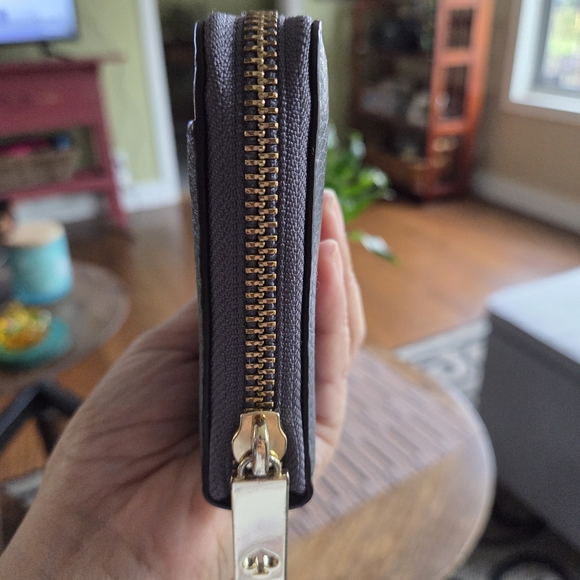 Kate Spade Gray Handbag and Wallet Set - Picture 14 of 16